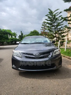 Toyota Corolla 2011 Gray