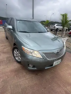 Toyota Camry LE 4dr Sedan (2.5L 4cyl 6AM) 2010 Green
