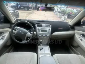 Toyota Camry LE 4dr Sedan (2.5L 4cyl 6AM) 2010 Green