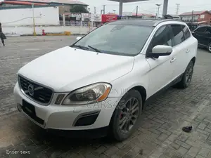 Volvo XC60 2010 White