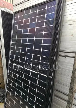 600 Watts All Black Bifacial Mono Solar Panel