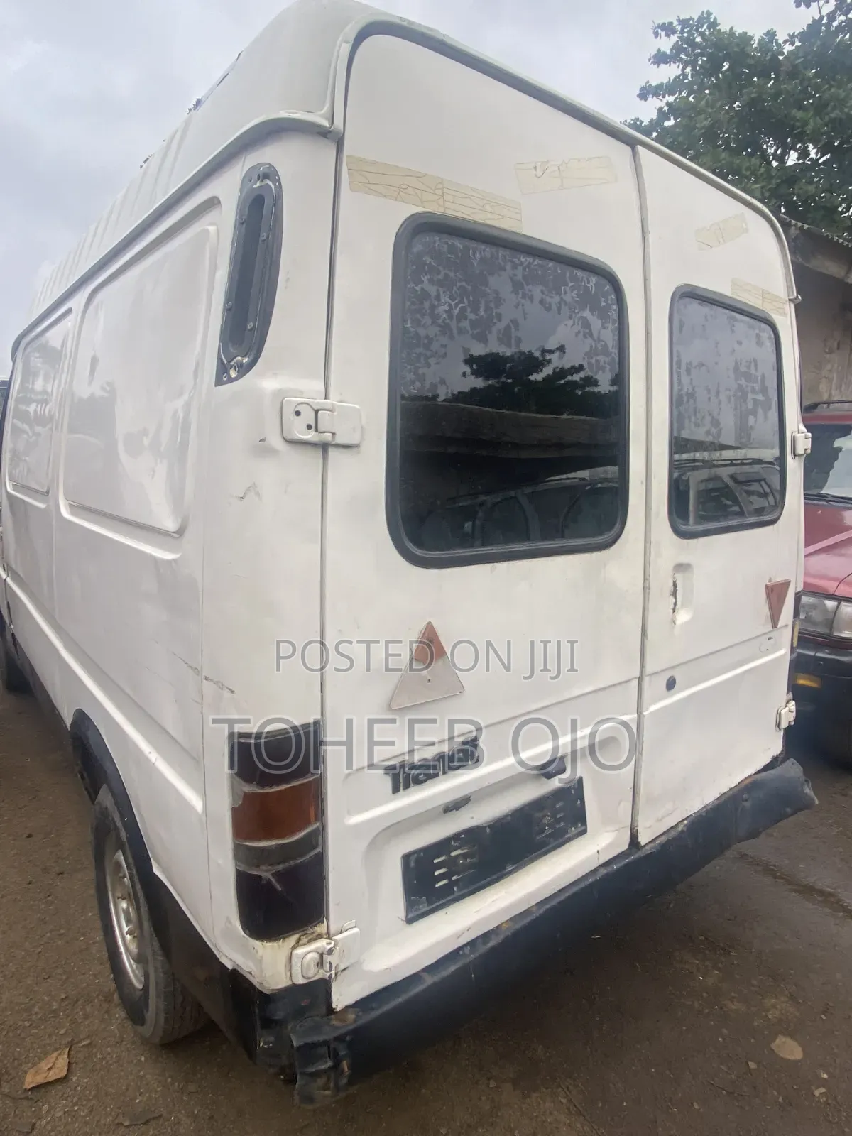 Ford Transit 1986 White