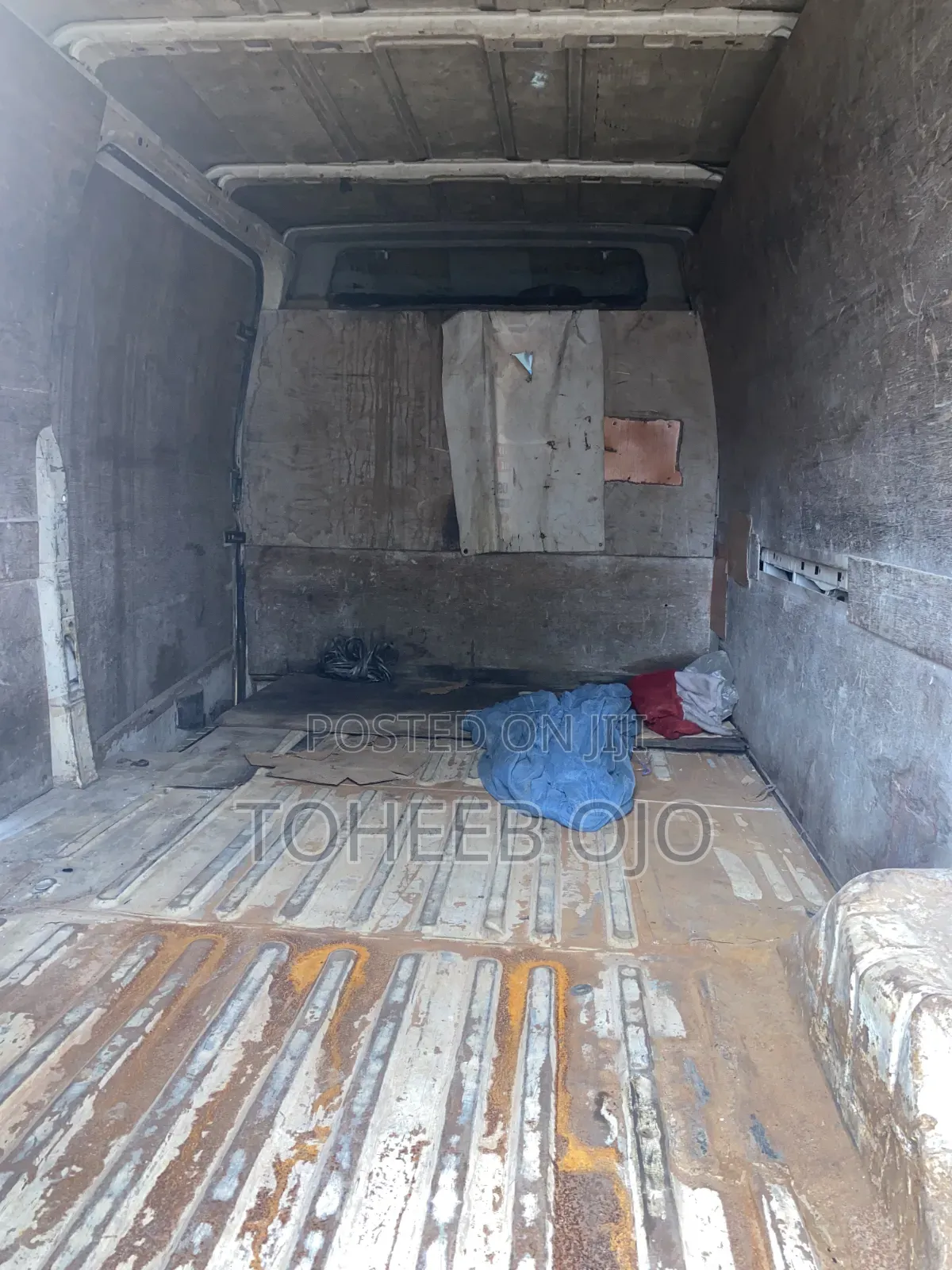 Ford Transit 1986 White