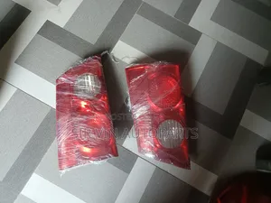 Booth Light Toyota Sienna 2006