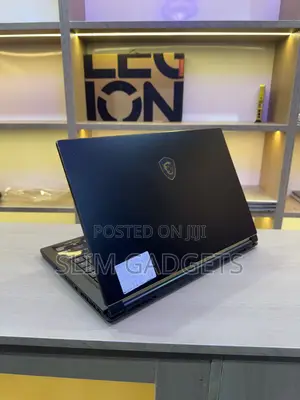 Laptop MSI GS65 Stealth Thin 8RE 32GB Intel Core i7 SSD 512GB