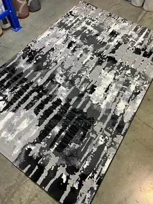 Royal Crest Center Rug