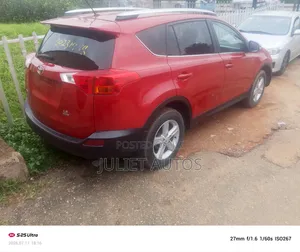 Toyota RAV4 2015 Red