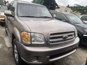 Toyota Sequoia Limited 4dr SUV 4WD (4.7L 8cyl 4A) 2004