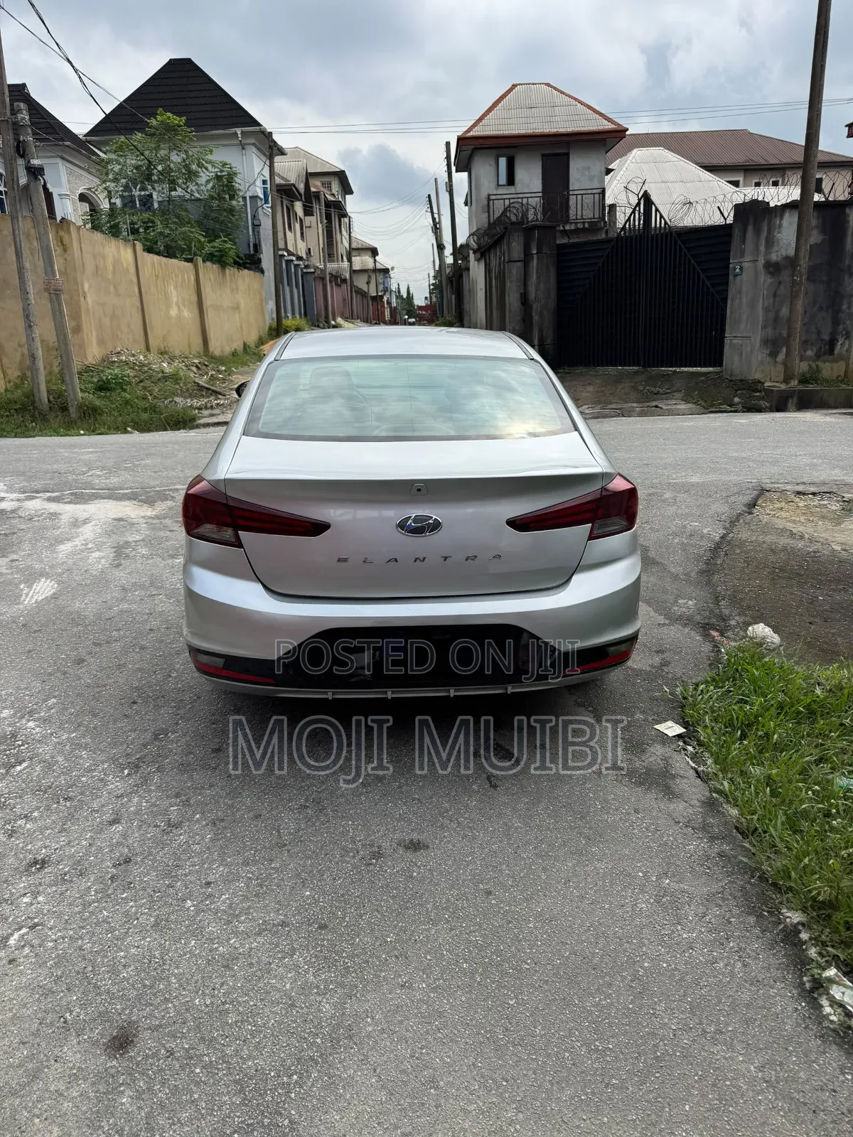 Hyundai Elantra 2019 Silver