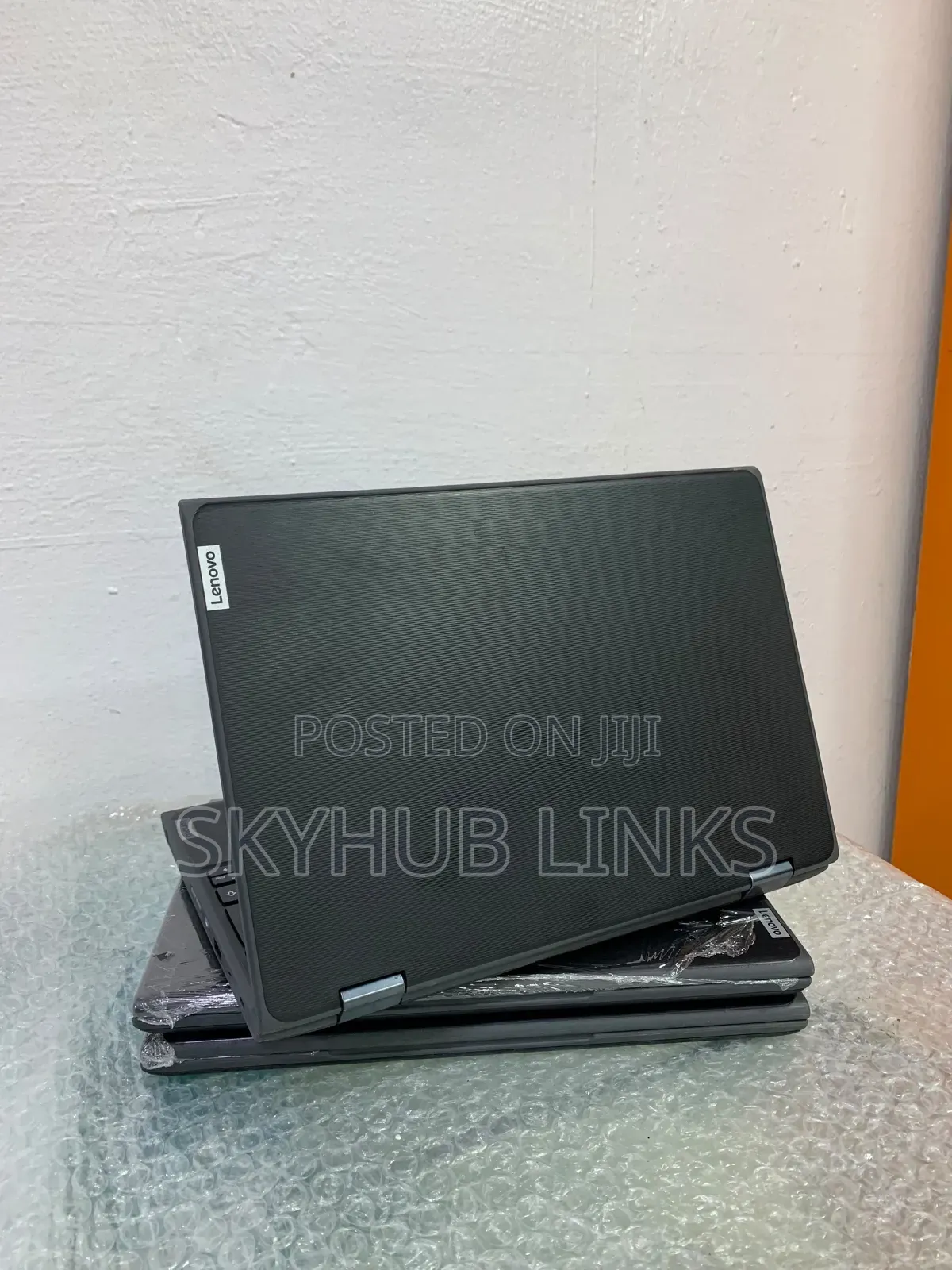 Laptop Lenovo 300e 4GB Intel Celeron SSD 128GB