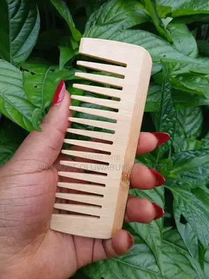 Bamboo E Comb (Anti-Static Comb for All Hair Types)
