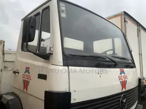 Mercedes Benz 1314 2000 Model