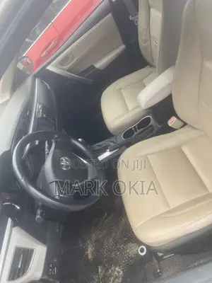 Toyota Corolla 2015 Silver