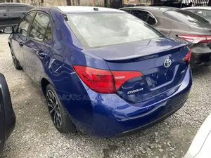 Toyota Corolla XSE (1.8L 4cyl 2A) 2019 Blue