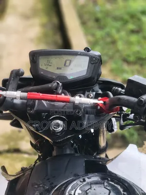 TVS Apache RTR 160 4V 2022 White