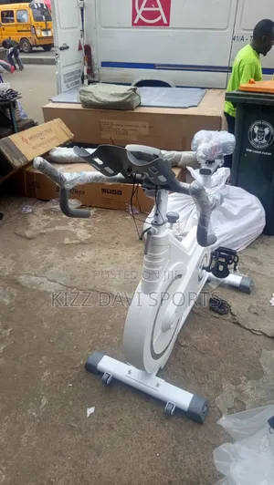 Semi Commercial Spinning Bike 150kg Weight
