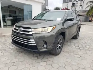 Toyota Highlander 2018 Green
