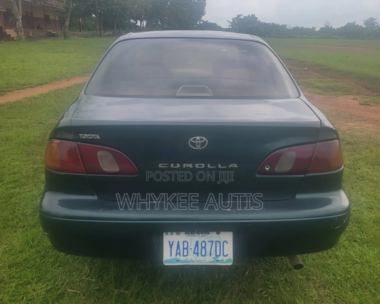 Toyota Corolla 2000 Green
