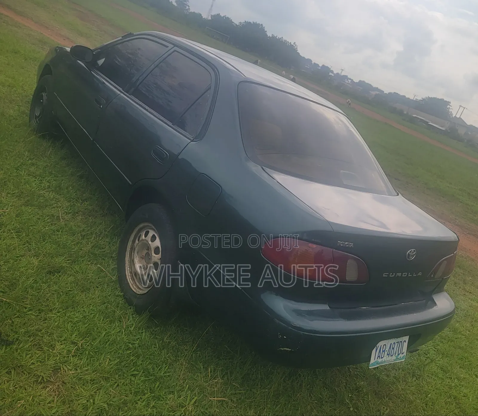 Toyota Corolla 2000 Green