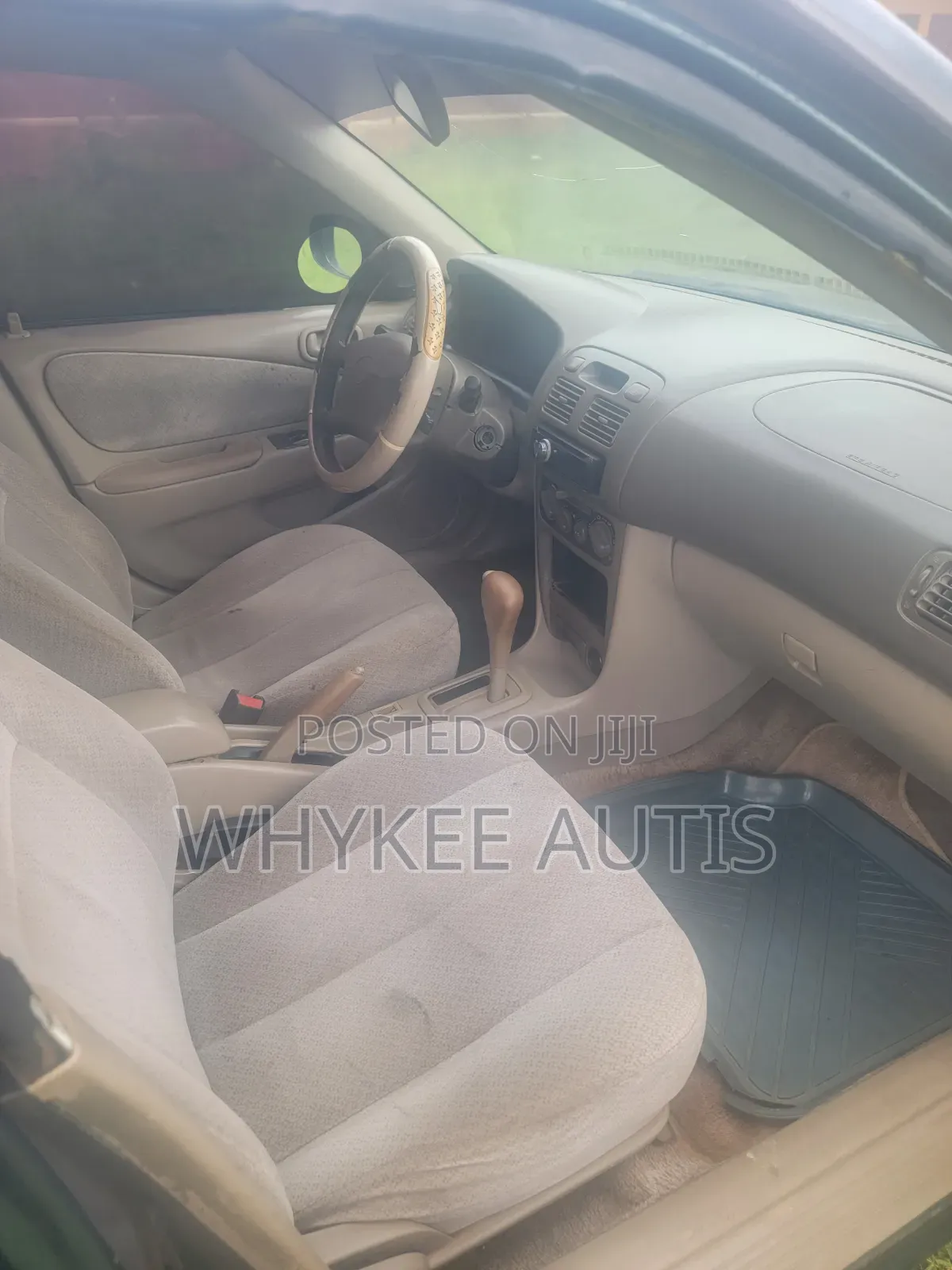 Toyota Corolla 2000 Green