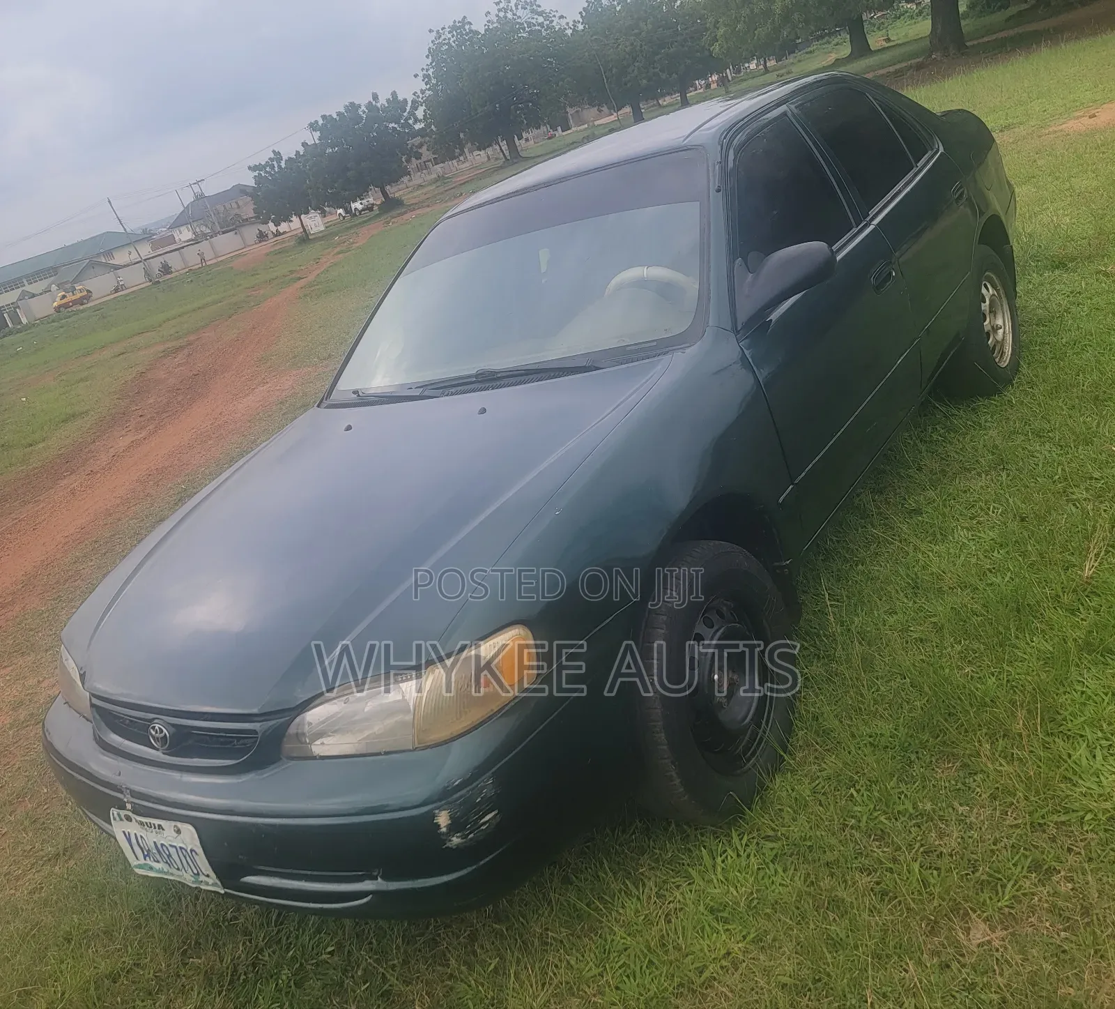 Toyota Corolla 2000 Green