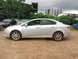 Toyota Avensis 2008 Silver