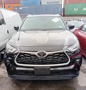 Toyota Highlander XLE 2021 Black