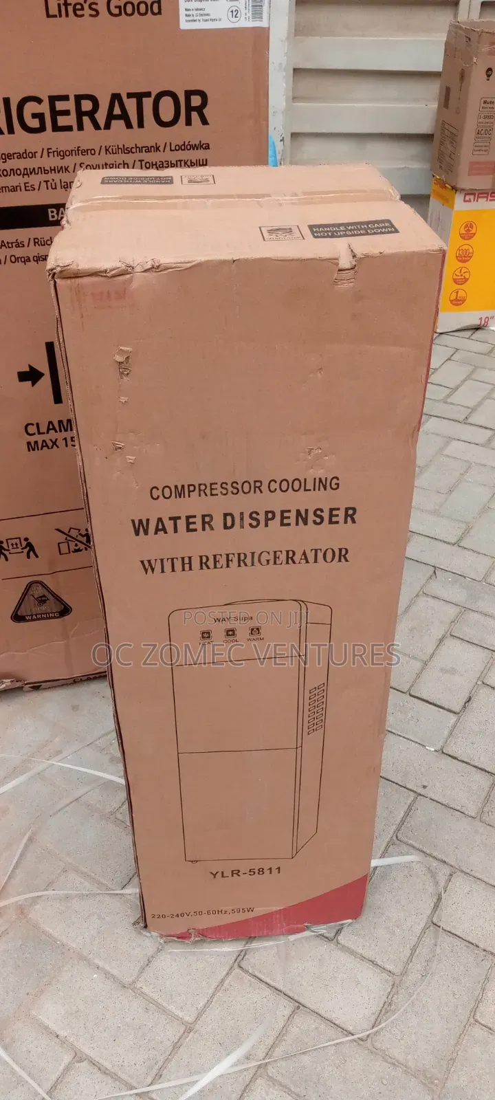 Water Dispenser With Refrigerator.