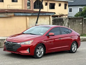 Hyundai Elantra 2019 Red