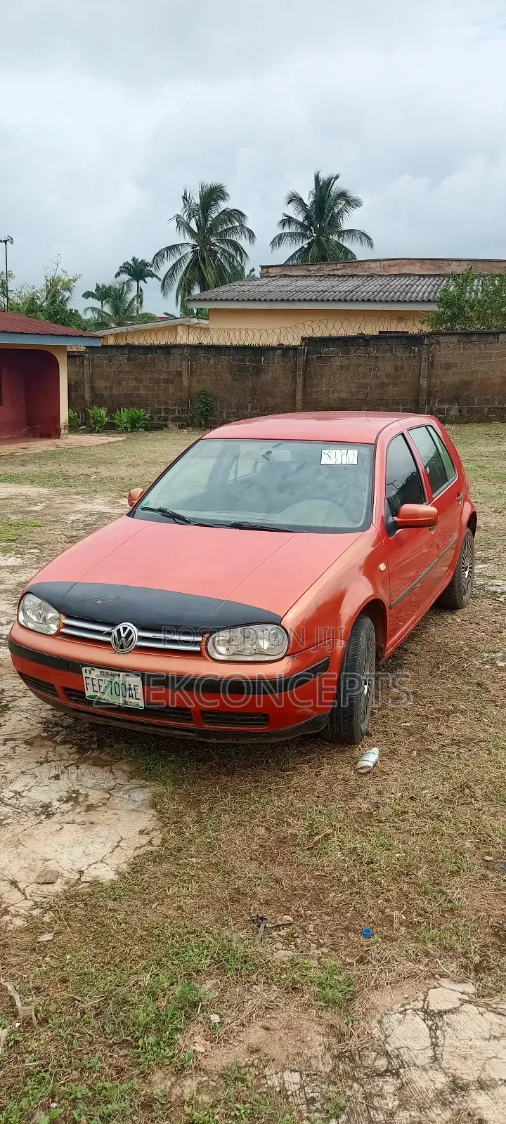 Volkswagen Golf 2004 Orange