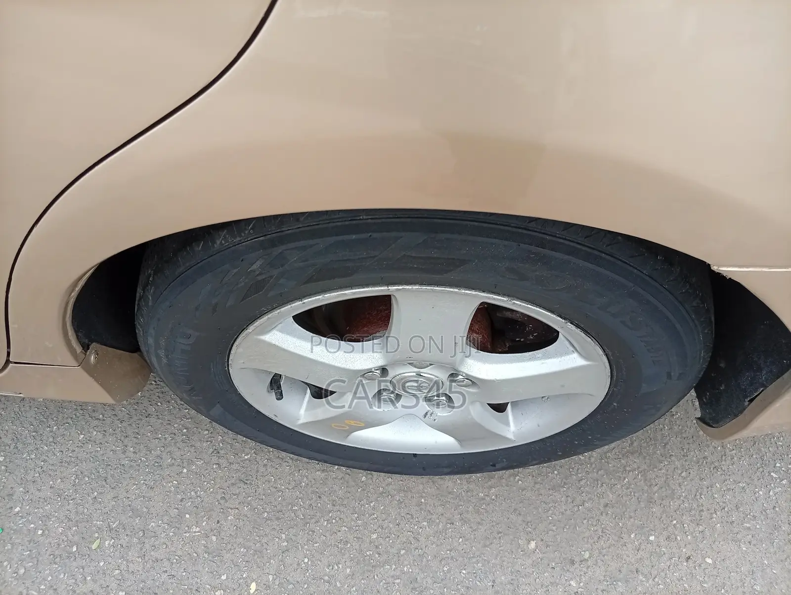 Toyota Camry 2012 Gold