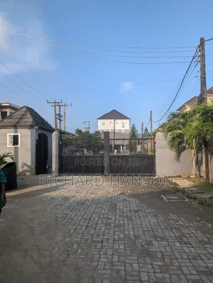 2bdrm Apartment in Off Gbamgbala, Lekki Phase 1 for rent