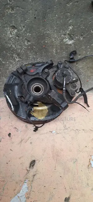 Complete Front Hub Hyundai Sonata, Optima, Azera 2012, 2014
