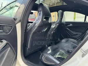 Mercedes-Benz GLA-Class 2017 White