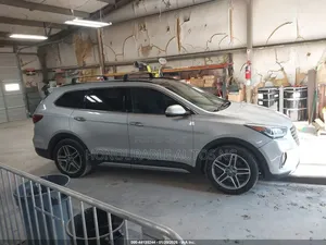 Hyundai Santa Fe 2017 Silver