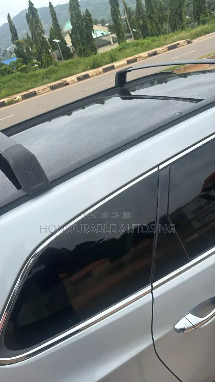 Hyundai Santa Fe 2017 Silver