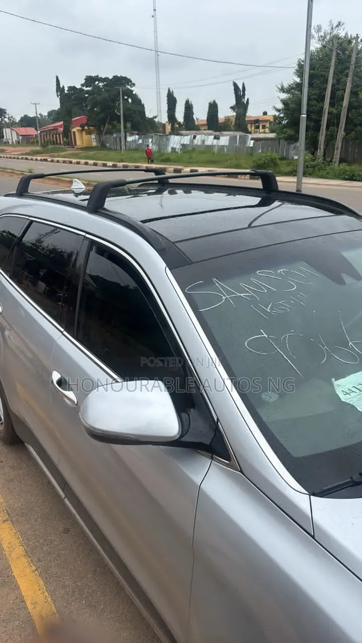 Hyundai Santa Fe 2017 Silver
