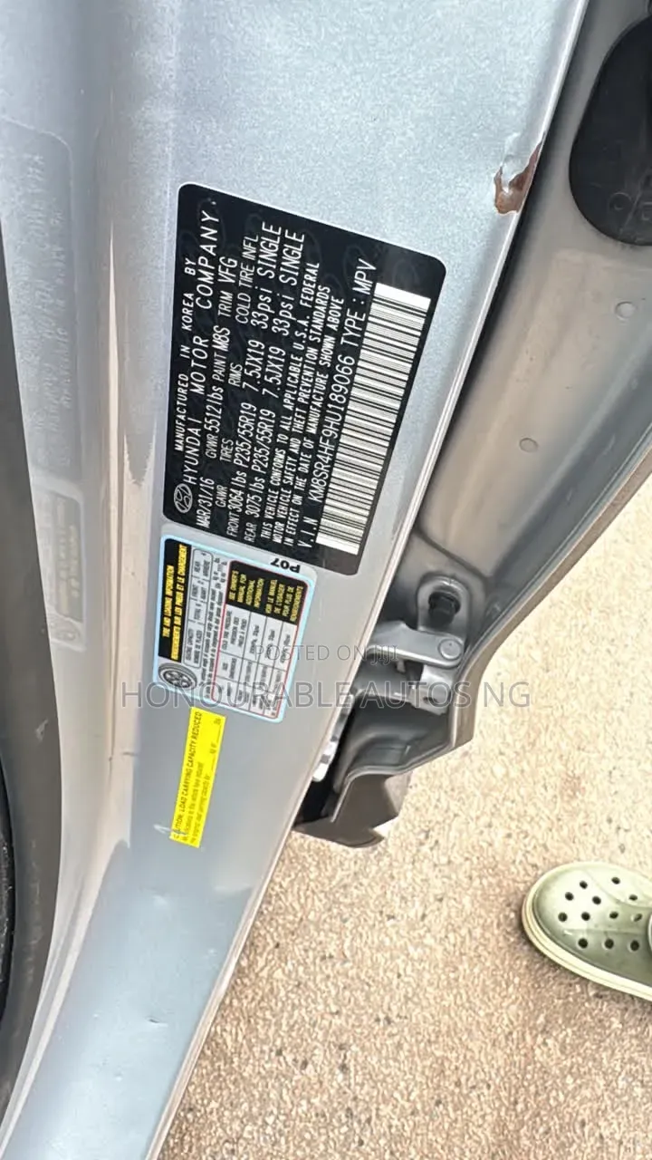 Hyundai Santa Fe 2017 Silver