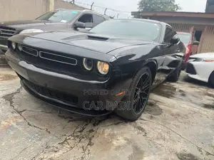Dodge Challenger 2018 Black