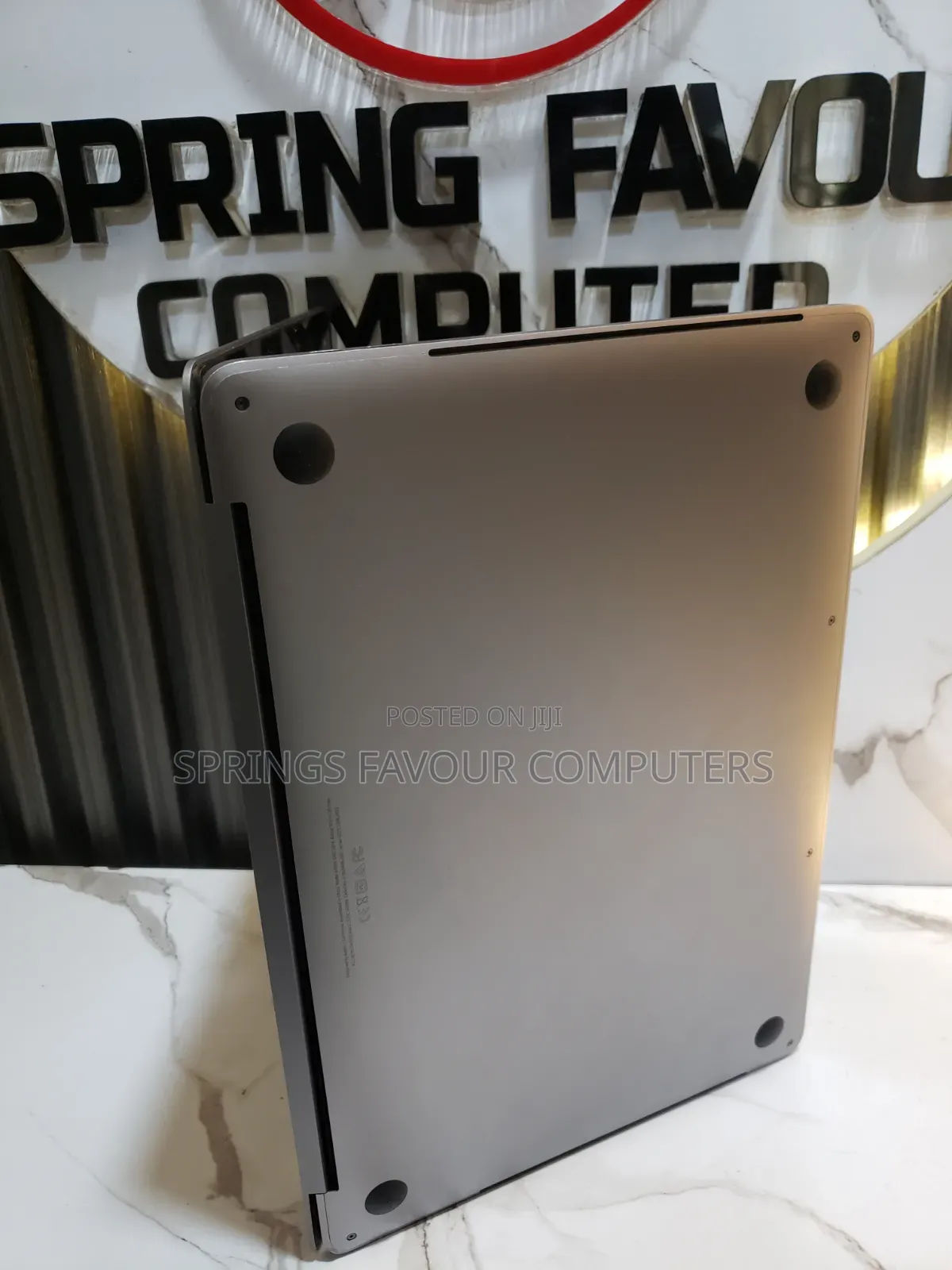 Laptop Apple MacBook 2018 16GB Intel Core i7 SSD 256GB