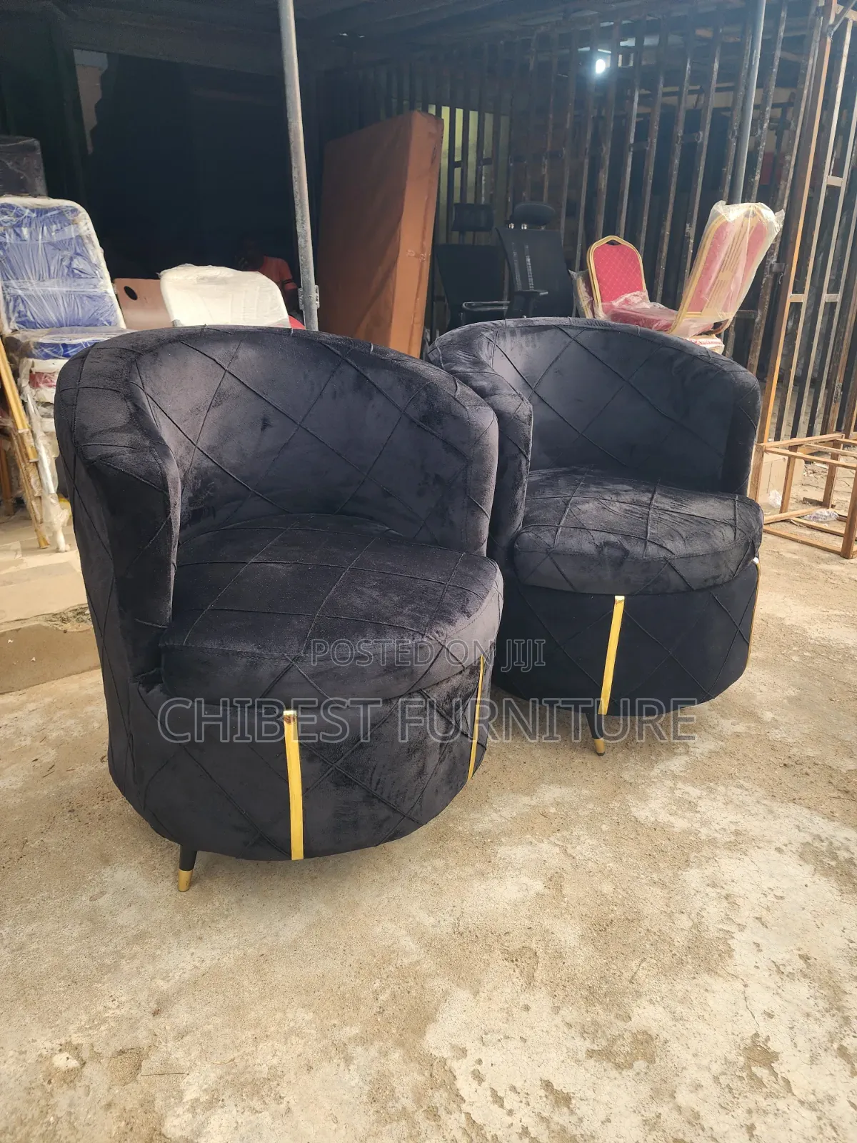 Black Coloured Single Seater Sofa Couch.