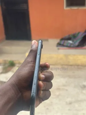 Apple iPhone XR 64 GB Black