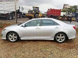 Toyota Camry 2013 Silver