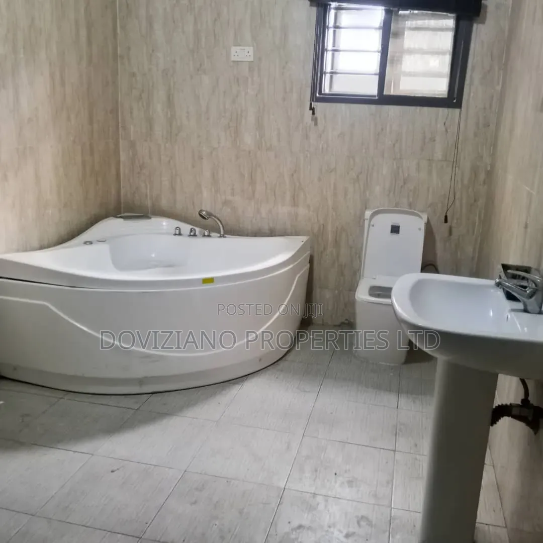 5bdrm Duplex in Ikeja GRA for rent