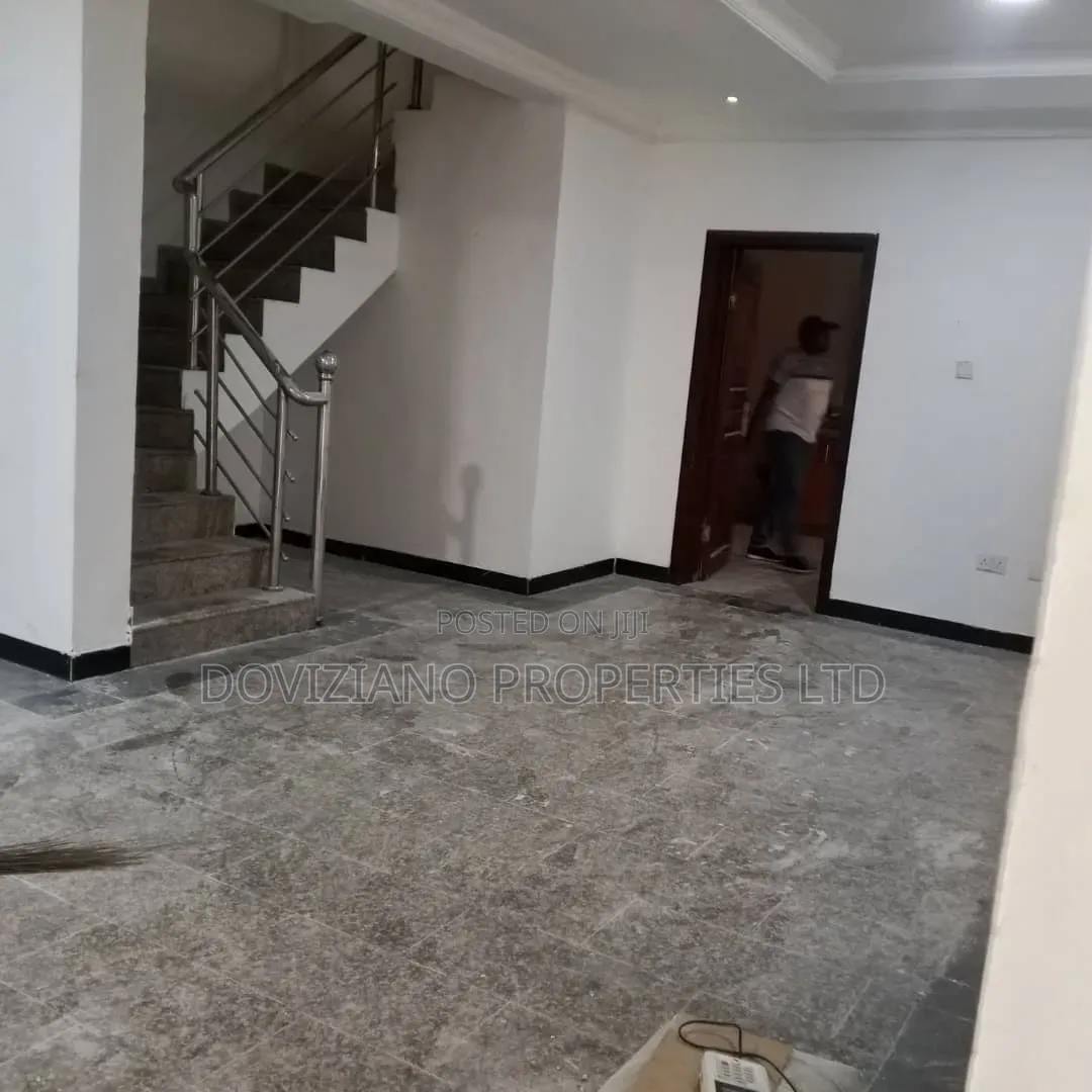 5bdrm Duplex in Ikeja GRA for rent