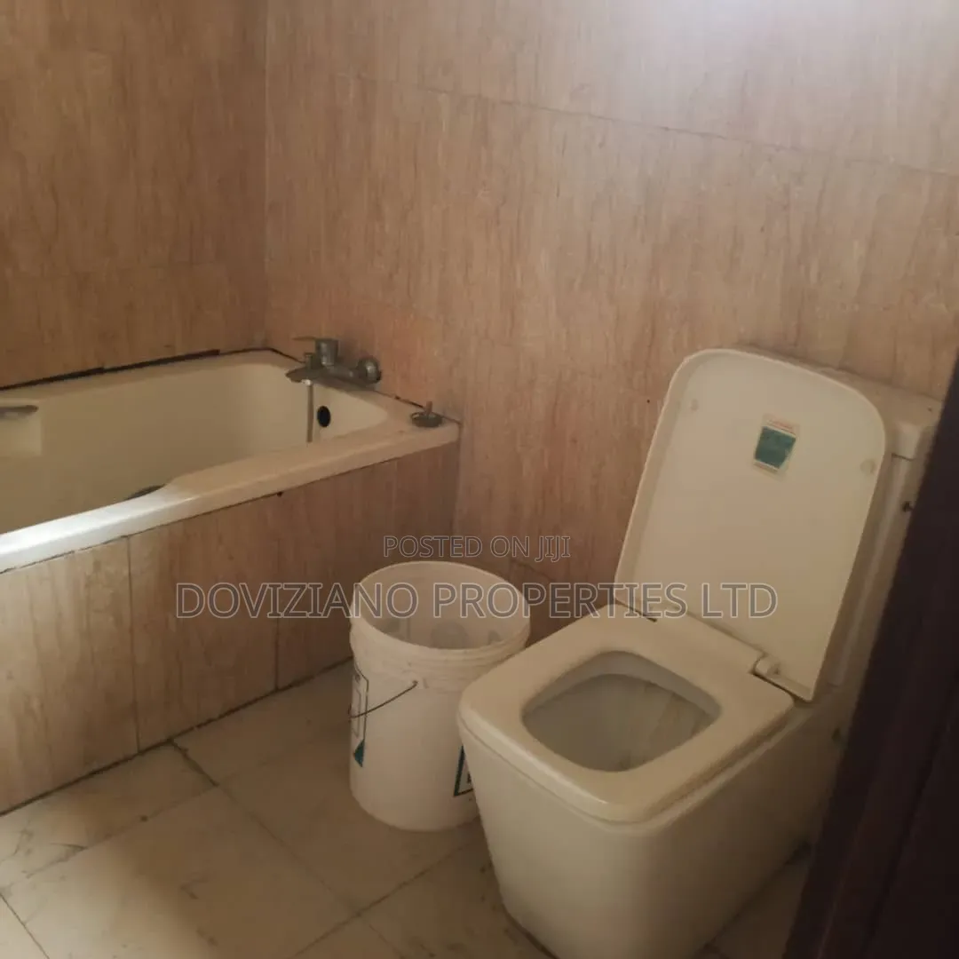 5bdrm Duplex in Ikeja GRA for rent