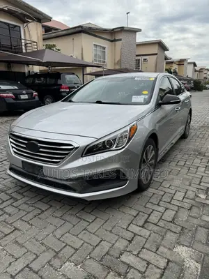 Hyundai Sonata Sport 4dr Sedan (2.4L 4cyl 6A) 2015 Silver
