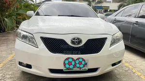 Toyota Camry LE 4dr Sedan (2.4L 4cyl 5A) 2009 White