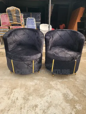 Black Coloured Single Sofa Chair.