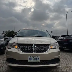 Dodge Caravan 2009 Gold